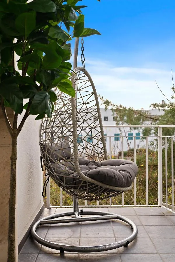 Appartement Charming 1Br Apt W/ Terrace & 5 Min Drive To City à Luxembourg