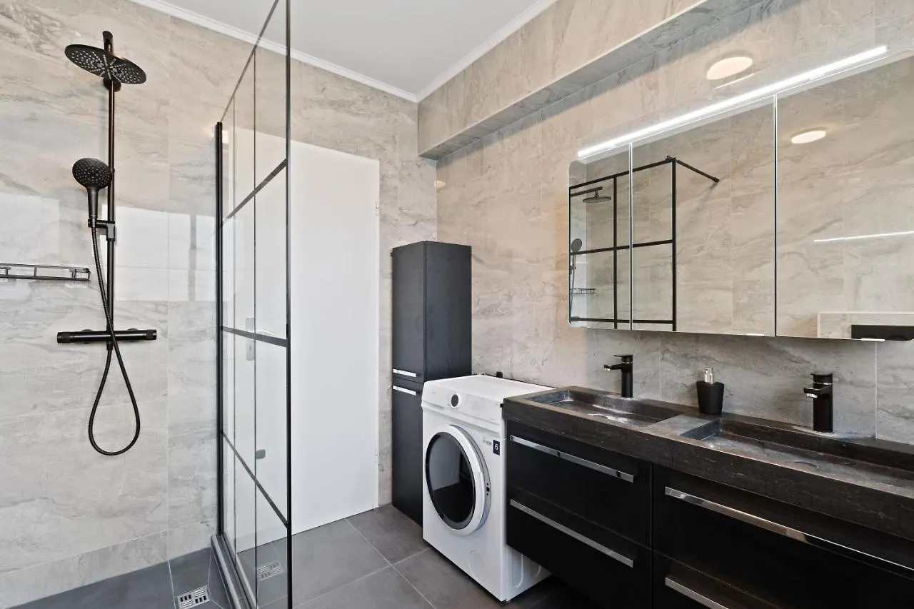 Appartement Charming 1Br Apt W/ Terrace & 5 Min Drive To City à Luxembourg 0*,