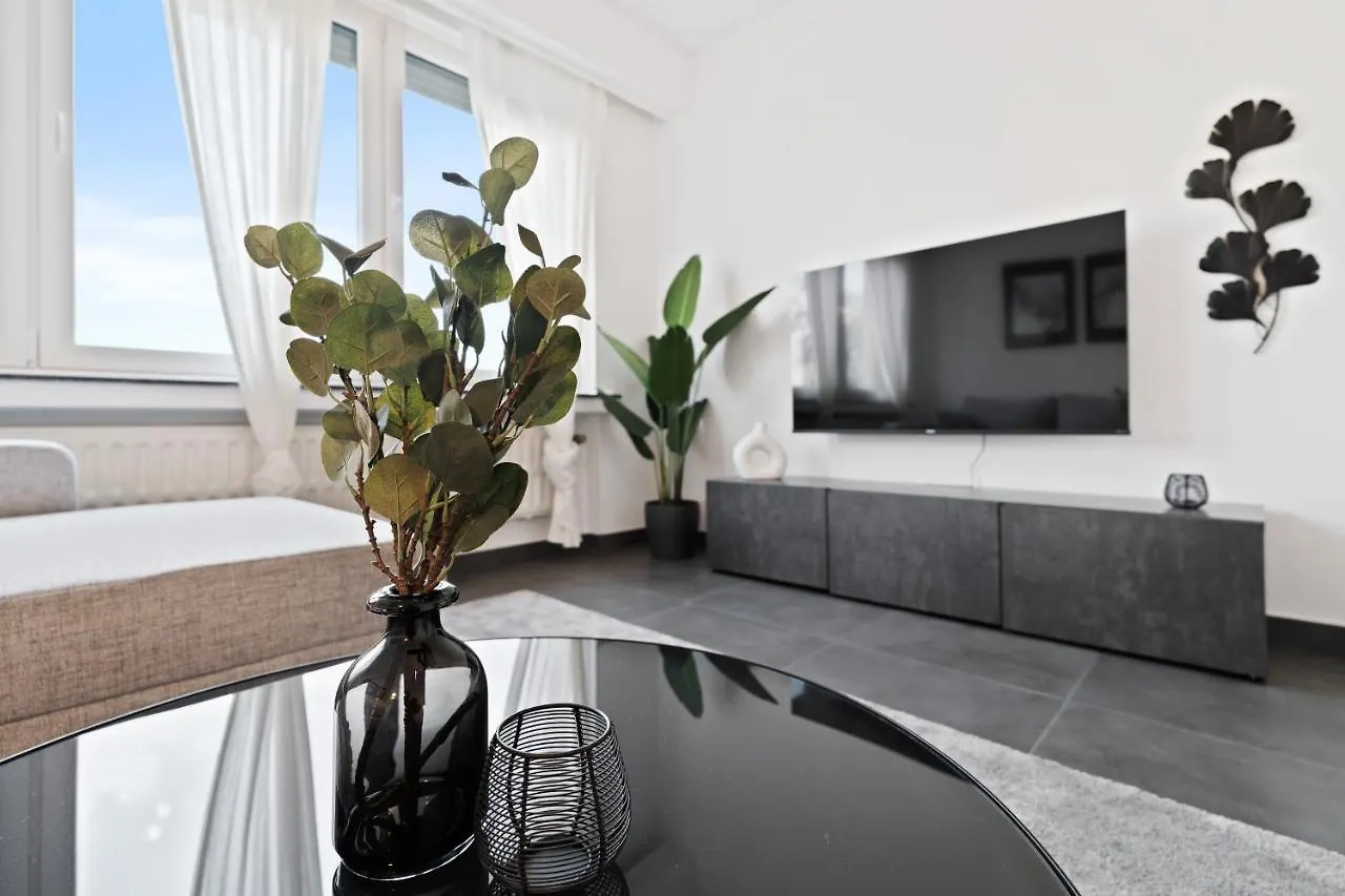 Appartement Charming 1Br Apt W/ Terrace & 5 Min Drive To City à Luxembourg