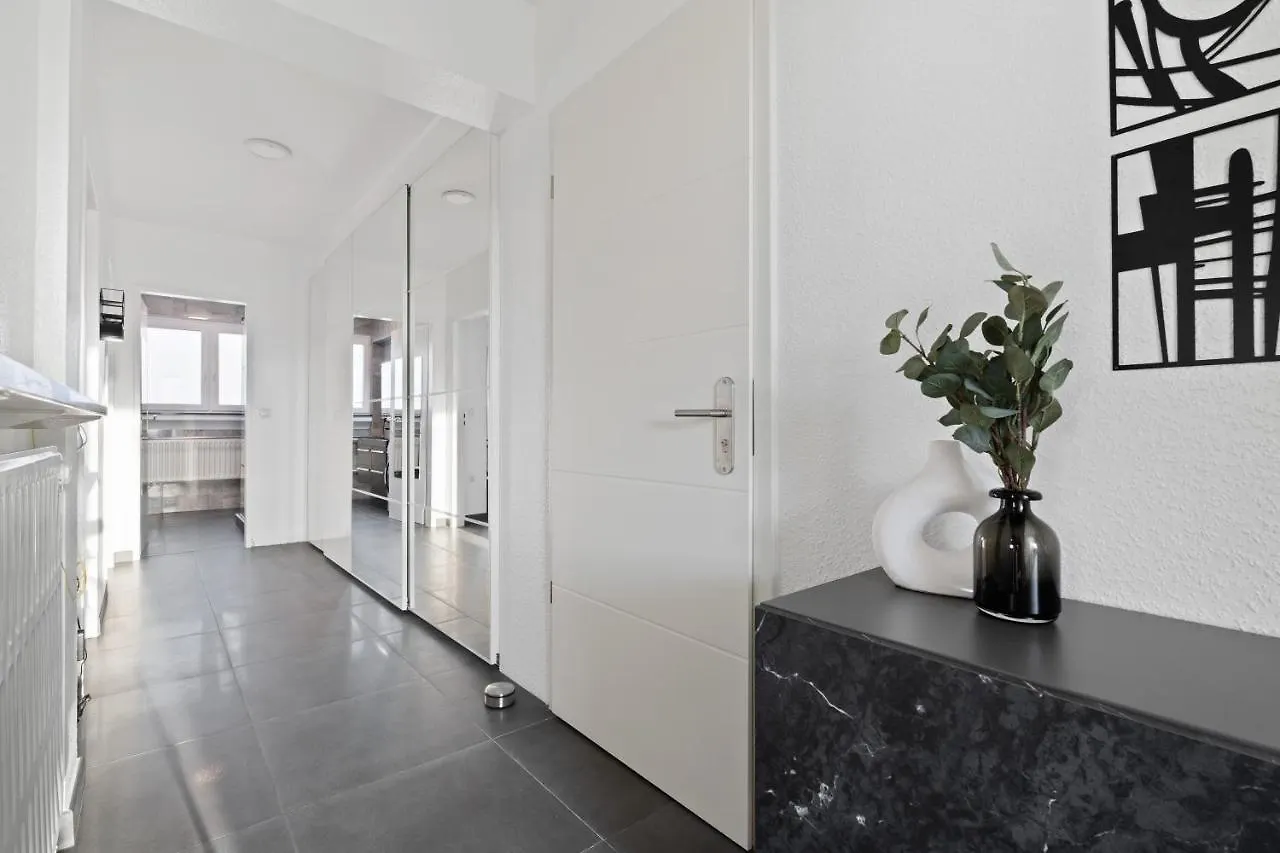 Appartement Charming 1Br Apt W/ Terrace & 5 Min Drive To City à Luxembourg